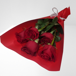 Buchet 5 trandafiri rosii