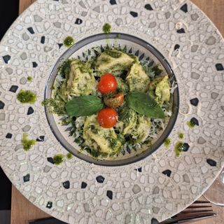 Tortellini Con Ternera Al Pesto