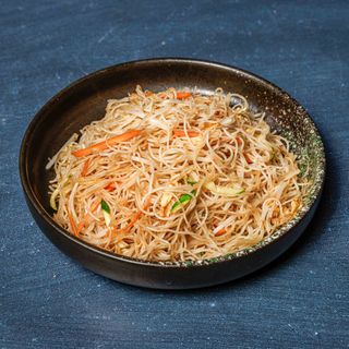 Spaghetti di riso con verdure