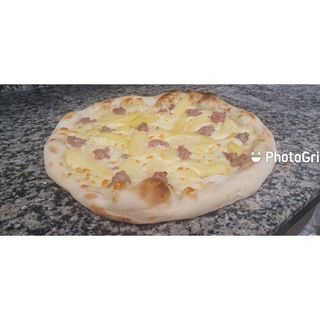 51. Pizza patate e salsiccia