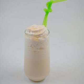 Ванильный молочный коктейль (500 мл)