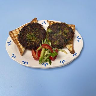 მიუქვერ/Mücver