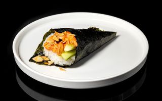 Te05. Temaki spicy maguro