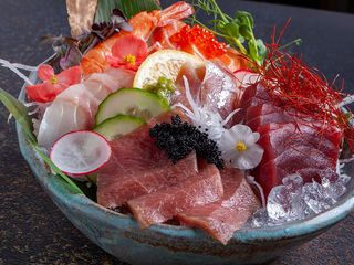 Sashimi omakase 15 szt.
