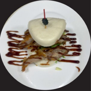 18 Pan Bao De Pato Y Lechuga Salsa Teriyaki