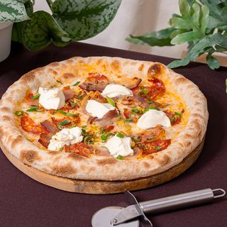 Pizza Cream Cheese & Pancetta