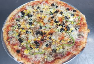 Pizza Americana (Familiar)"NOVEDAD"