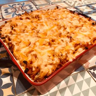 Macarrones con chorizo gratinados al horno