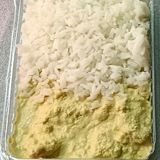 Bacalaitos con salsa curry y arroz frito 