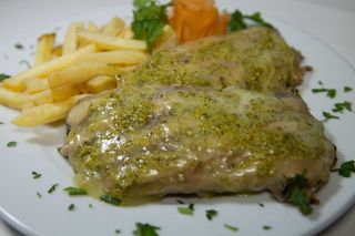 Ćuretina sa sirom i bosiljkom