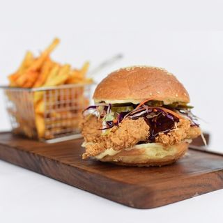 Fried Crispy Chicken Burger
