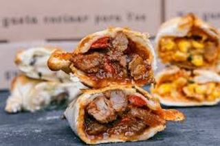 Empanada de ternera cortada a cuchillo (1 ud.)