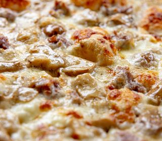 Tris di funghi chiodini, te champignon e porcini