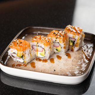 29S. Cangrejo Con Aguacate Y Queso (8 Uds.)