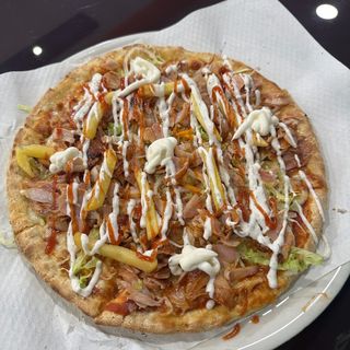 3 Pizzas + Coca-Cola (2 Lt.)