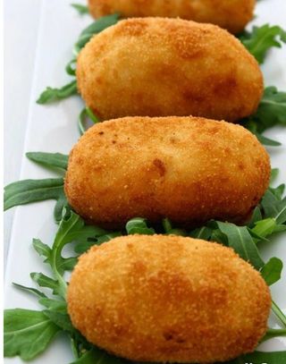 Croquetas de pollo (ración)