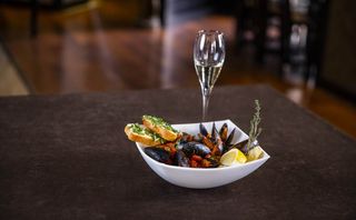 Sote de midii cu sos rosu picant 500g