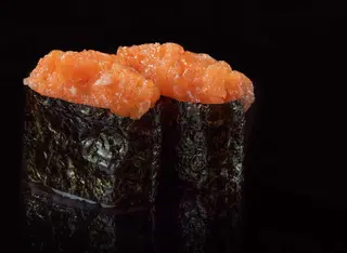 168 Gunkan salmone