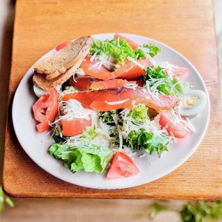 Салат Цезар з лососем (160г)