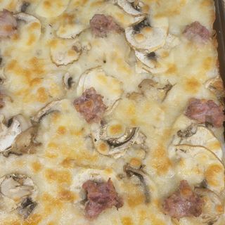 Funghi e salsiccia