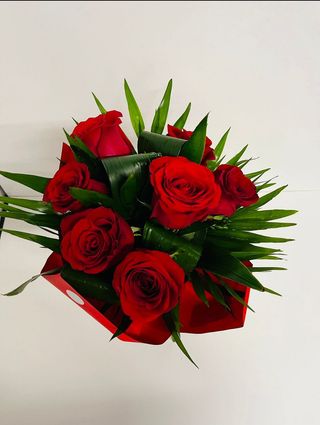 Buchet 7 fire trandafiri