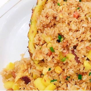 Arroz Frito Con Gambas Y Piña