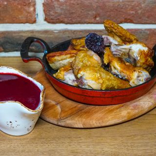 წიწილა მაყვლის სოუსით