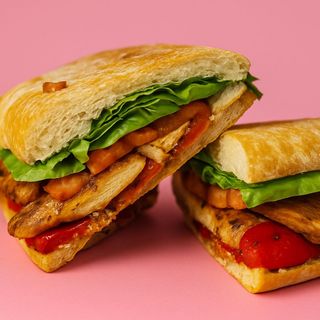 სენდვიჩი ქათმის ხორცით