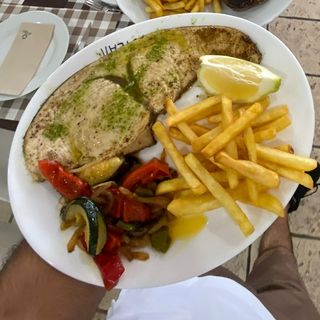 Emperador Con Salsa Mery