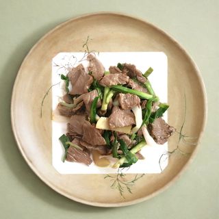 Vitello con Cipolle e Zenzero