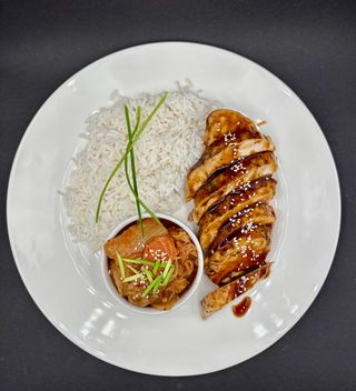 Kurczak teriyaki z ryżem i kimchi