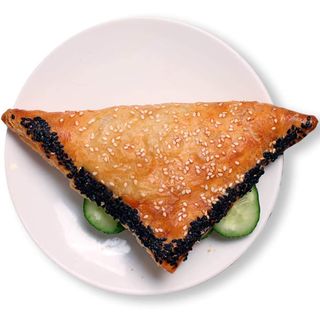 Бурекас с тунцом