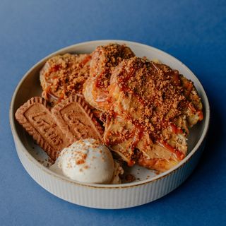 Grzanki francuskie z chałki/Lotus 