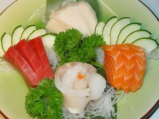 61. Sashimi Variado (12 cortes)