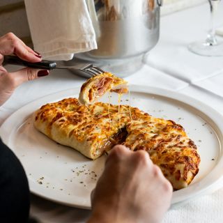Pizza Calzone