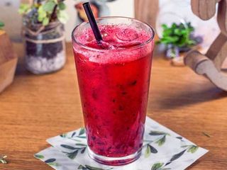 ჰოუმეიდ ლიმონათი კენკრა 0,5მლ