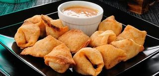 56. Wontons Fritos