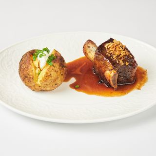 Говяжьи Ребра KazBeef приготовленные в су-виде 