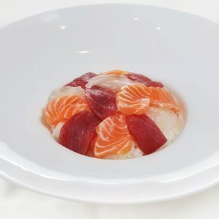 C3. Chirashi misto