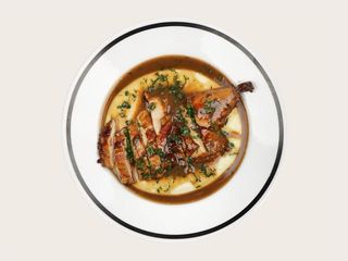 Половина курча з картопляним пюре