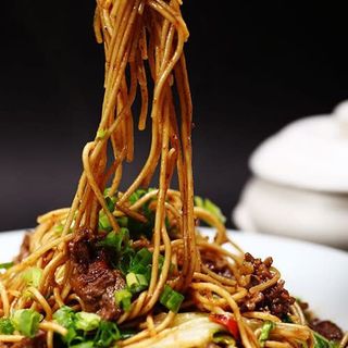 Tallarines Frito Con Pollo