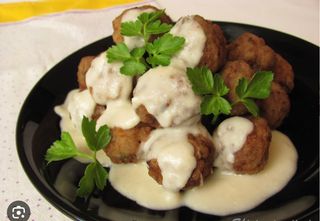 Albóndigas con crema de queso