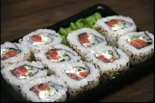 246. Uramaki Philadelphia 