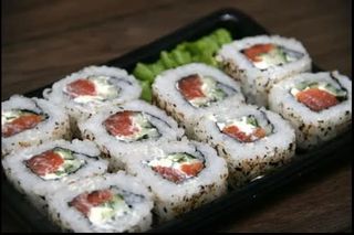 246. Uramaki Philadelphia 