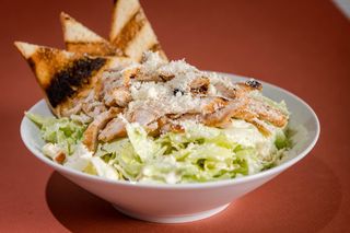 Salata Caesar cu Pui