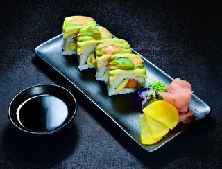 154 - Spicy salmon roll