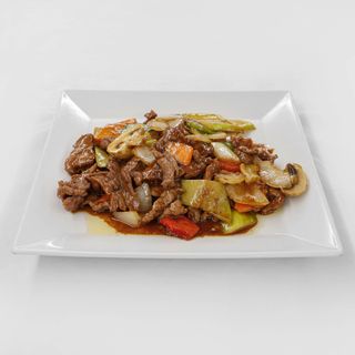57. Ternera Con Verduras