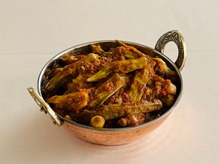 Бинди Бхаджи (леко люто)