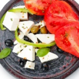 Белени домати с мариновано овче сирене