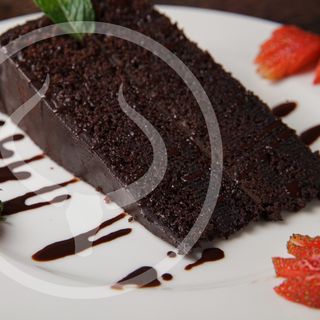 Dark Chocolate Fudge Cake